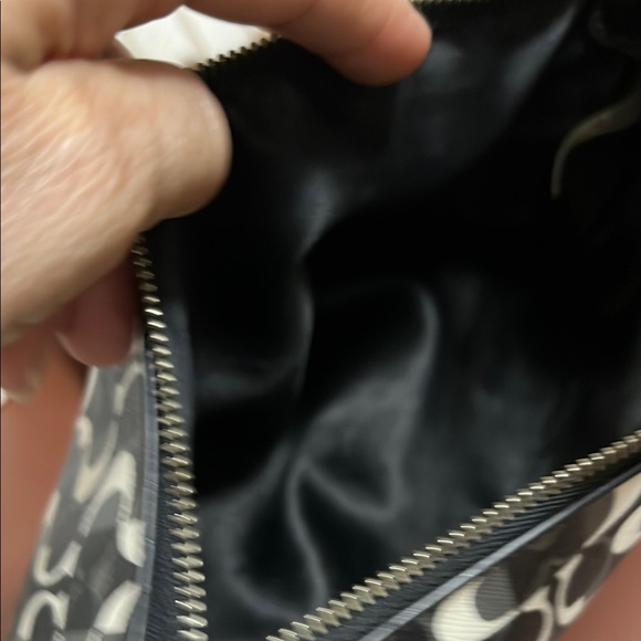 Coach Black and White and dark Olive  Signature Shoulder Bag - Picture 11 of 12